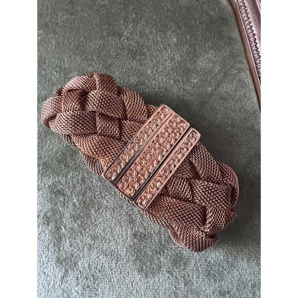 Gold Tone Braided Mesh Bracelet 7.25” Magnetic Clasp Retro Style - Picture 2 of 9
